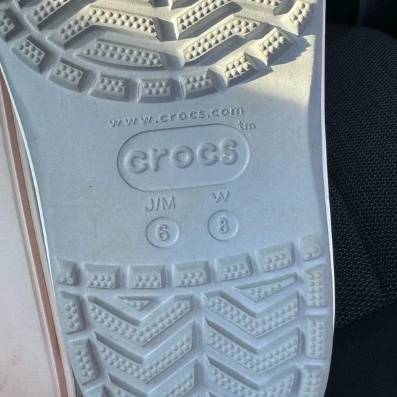 Women's Platform Crocs - Picture 2 of 4